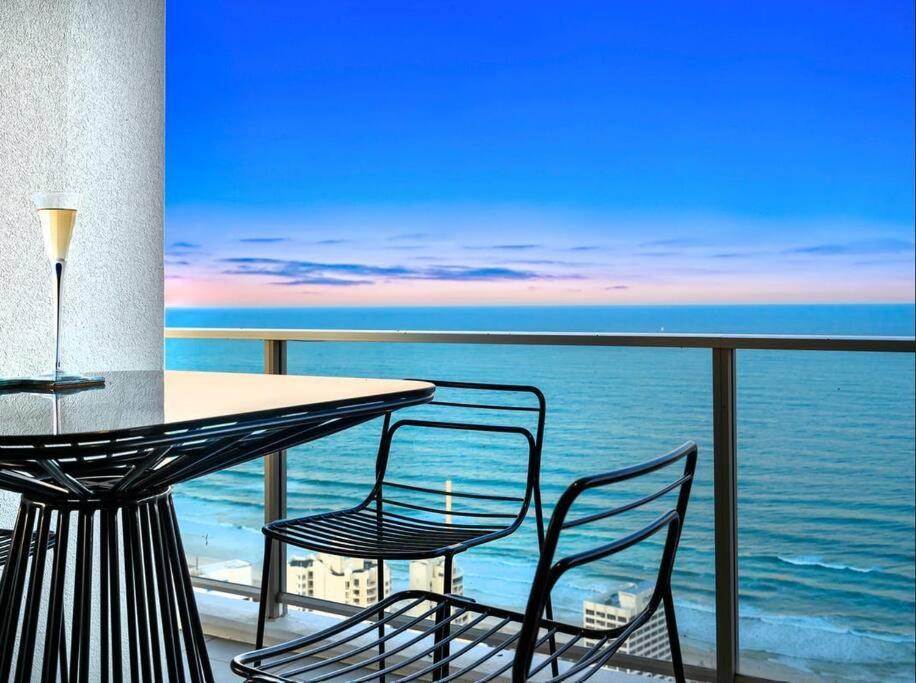 Exclusive Circle On Cavil Sub-Penthouse Luxury Apt - Hosted By Coastal Letting Gold Coast Kültér fotó