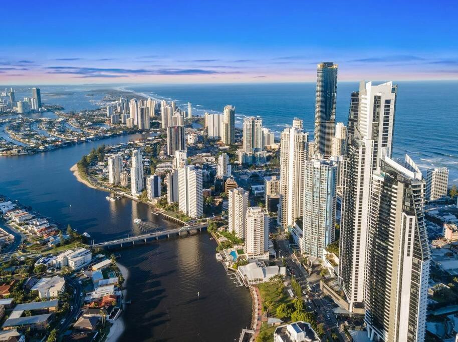 Exclusive Circle On Cavil Sub-Penthouse Luxury Apt - Hosted By Coastal Letting Gold Coast Kültér fotó
